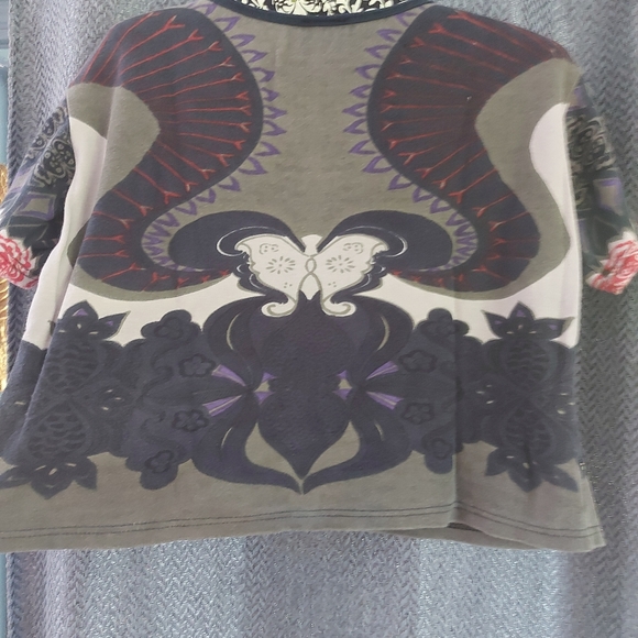 Beaded y2k boxy crop - Picture 2 of 4